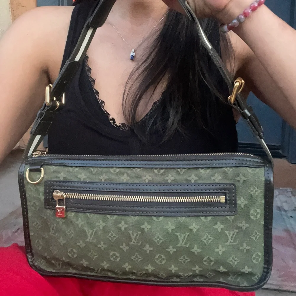 -Authentic Louis Vuitton Mini Lin Pochette Kathleen Bag - Picture 6 of 17